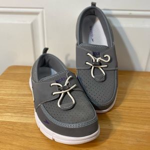 Women’s Speedo Casual Walking Shoes (Size 8)